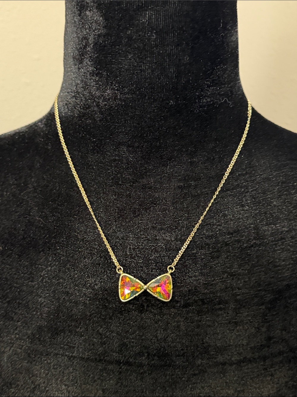 BCBG 🎀 Necklace